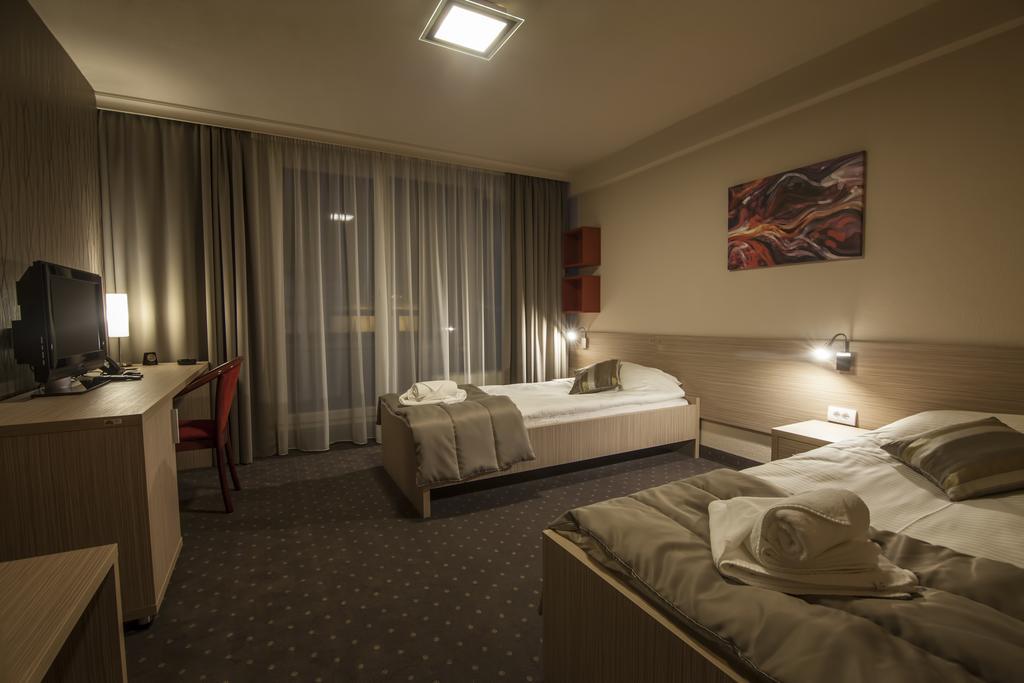 Drina Hotel Bijeljina Exterior photo